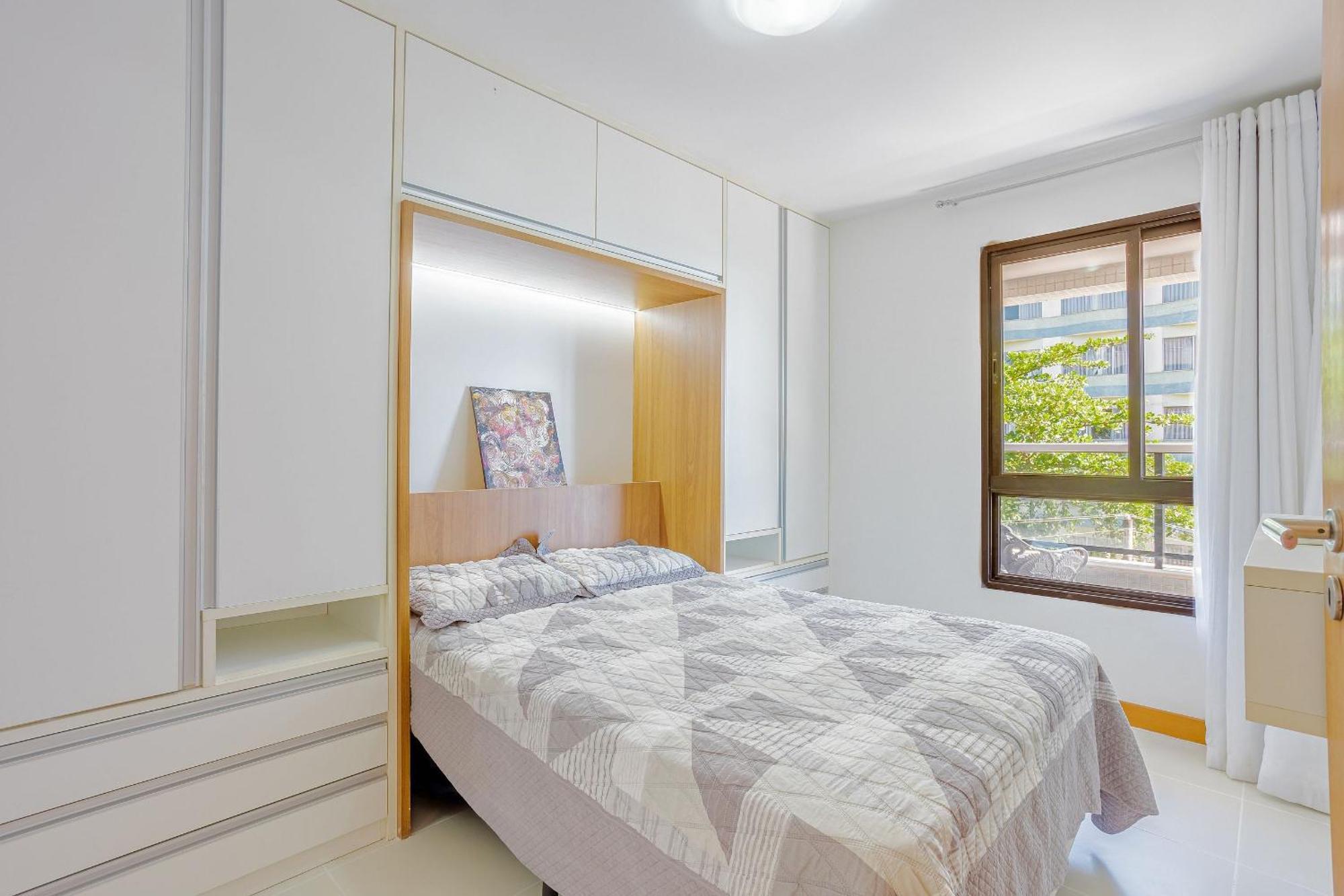 On04 Lindo Com Vista O Mar - Ondina Apartamento *